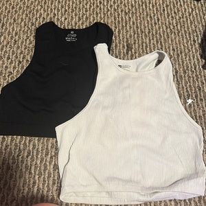 Women’s athletic top